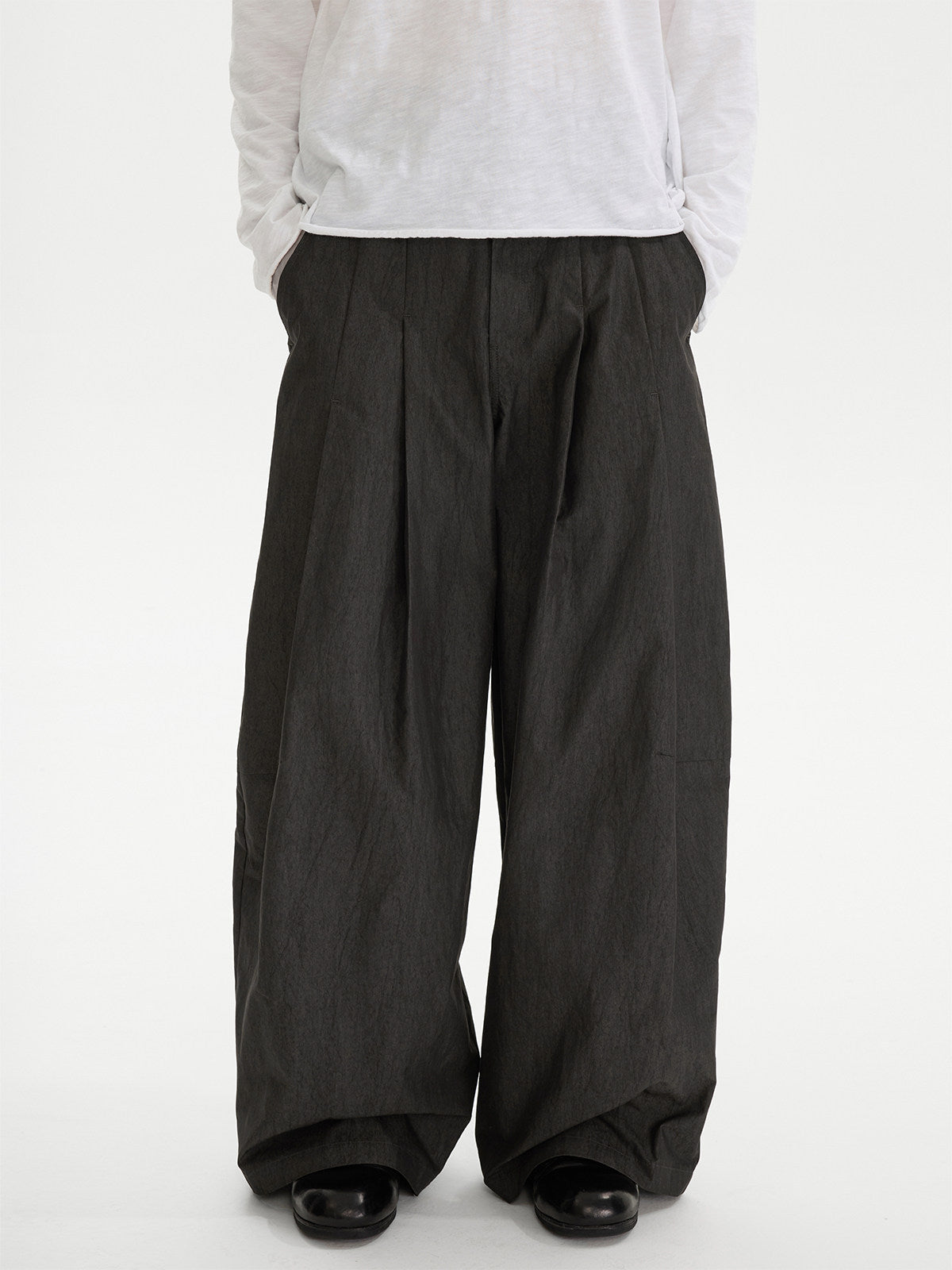 コクーンシルエット プリーツワイドパンツ N6618