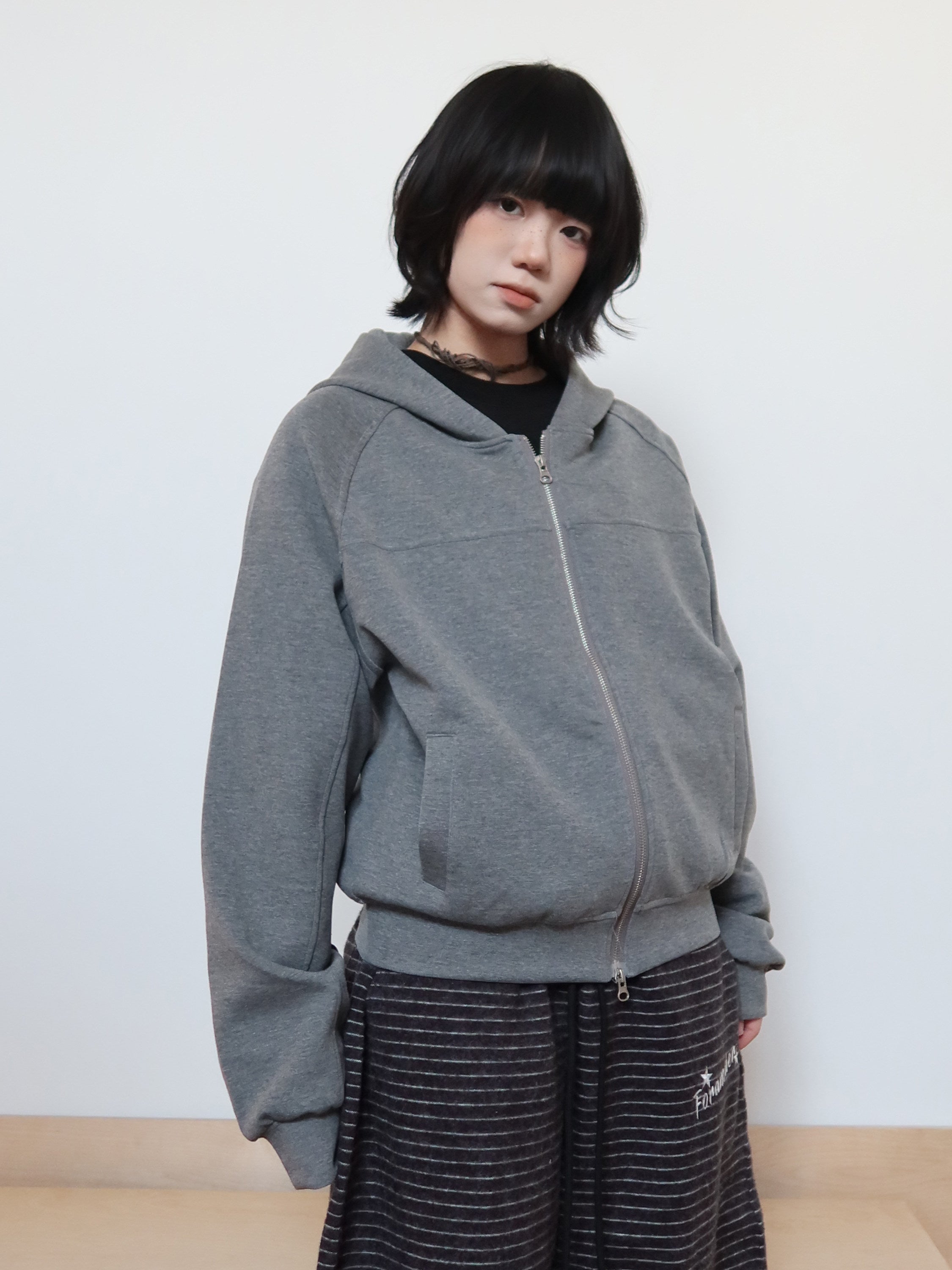 パーカー / HOODIE