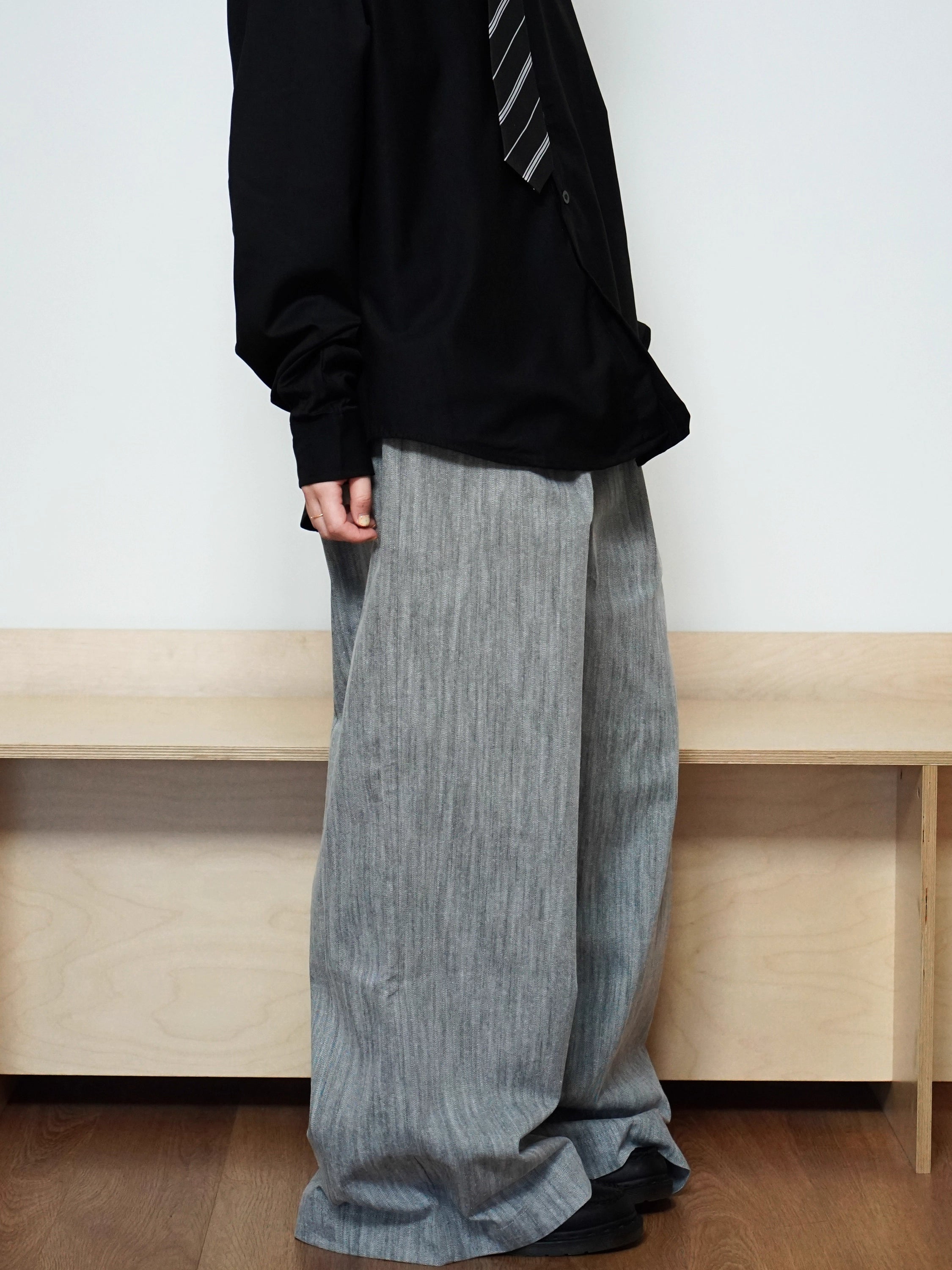 コットンリネン・テクスチャー・ワイドフレアパンツ N6062