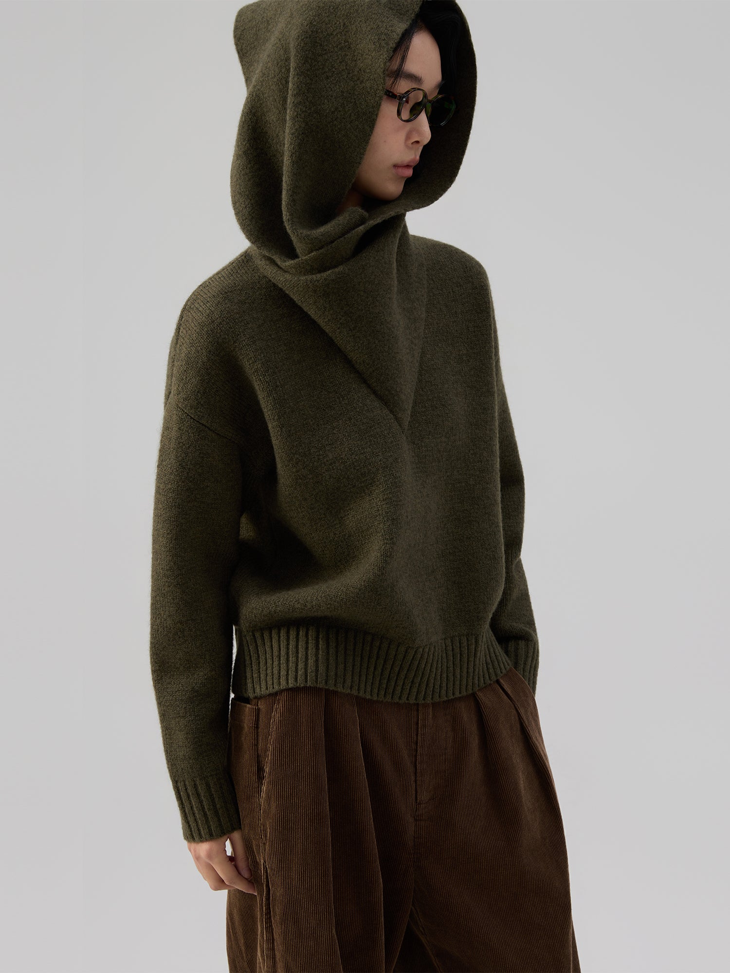 スカーフドッキング・アシンメトリー・デザインニット N6164