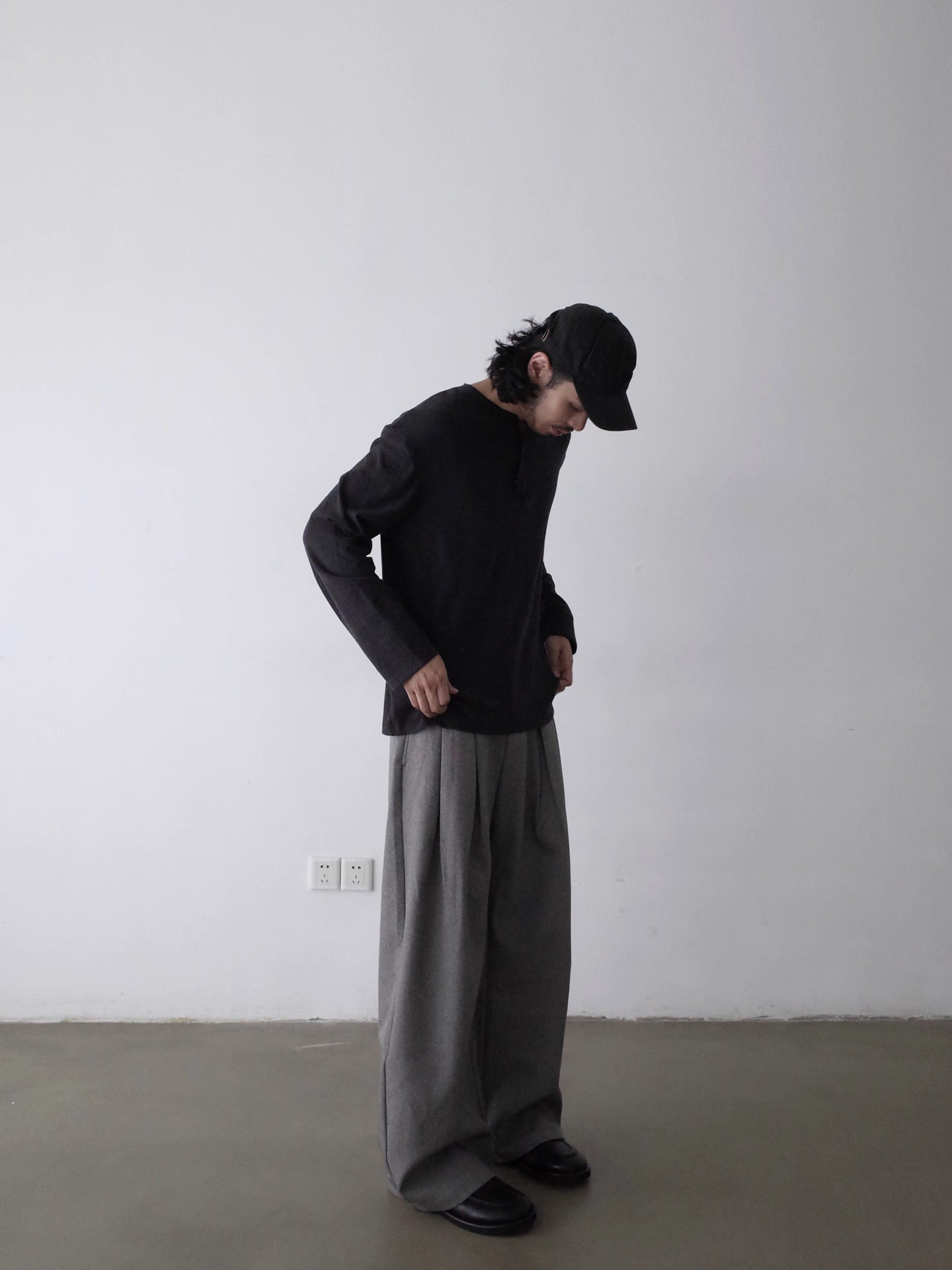 ディープツータック・ワイドカーブスラックス　N6078