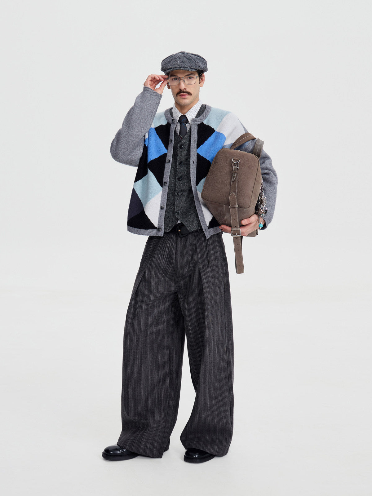 チャコールピンストライプ ドレープワイドスラックス　N6610