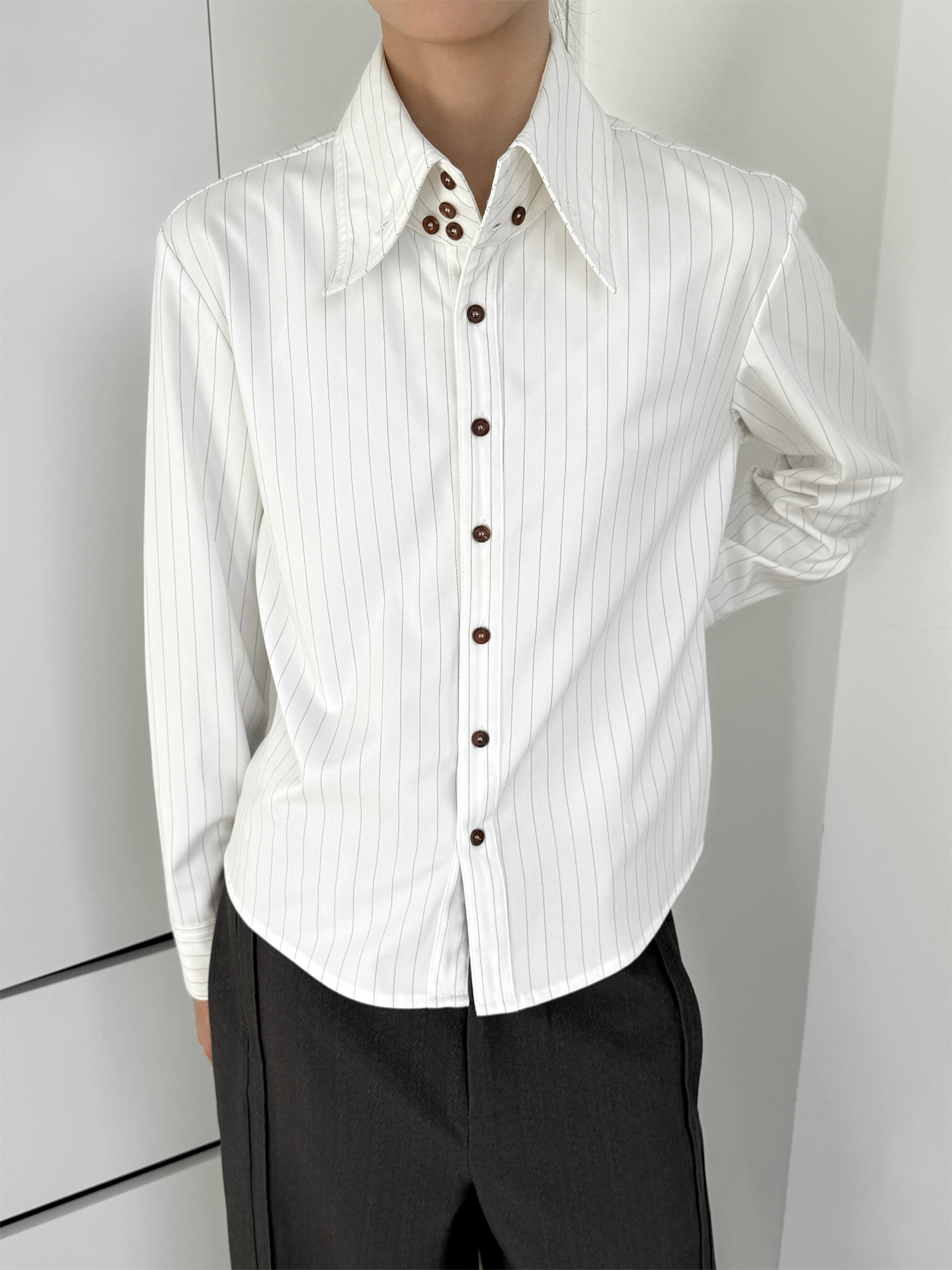 シャープカラー ストライプ 正肩フィットシャツ　N6536