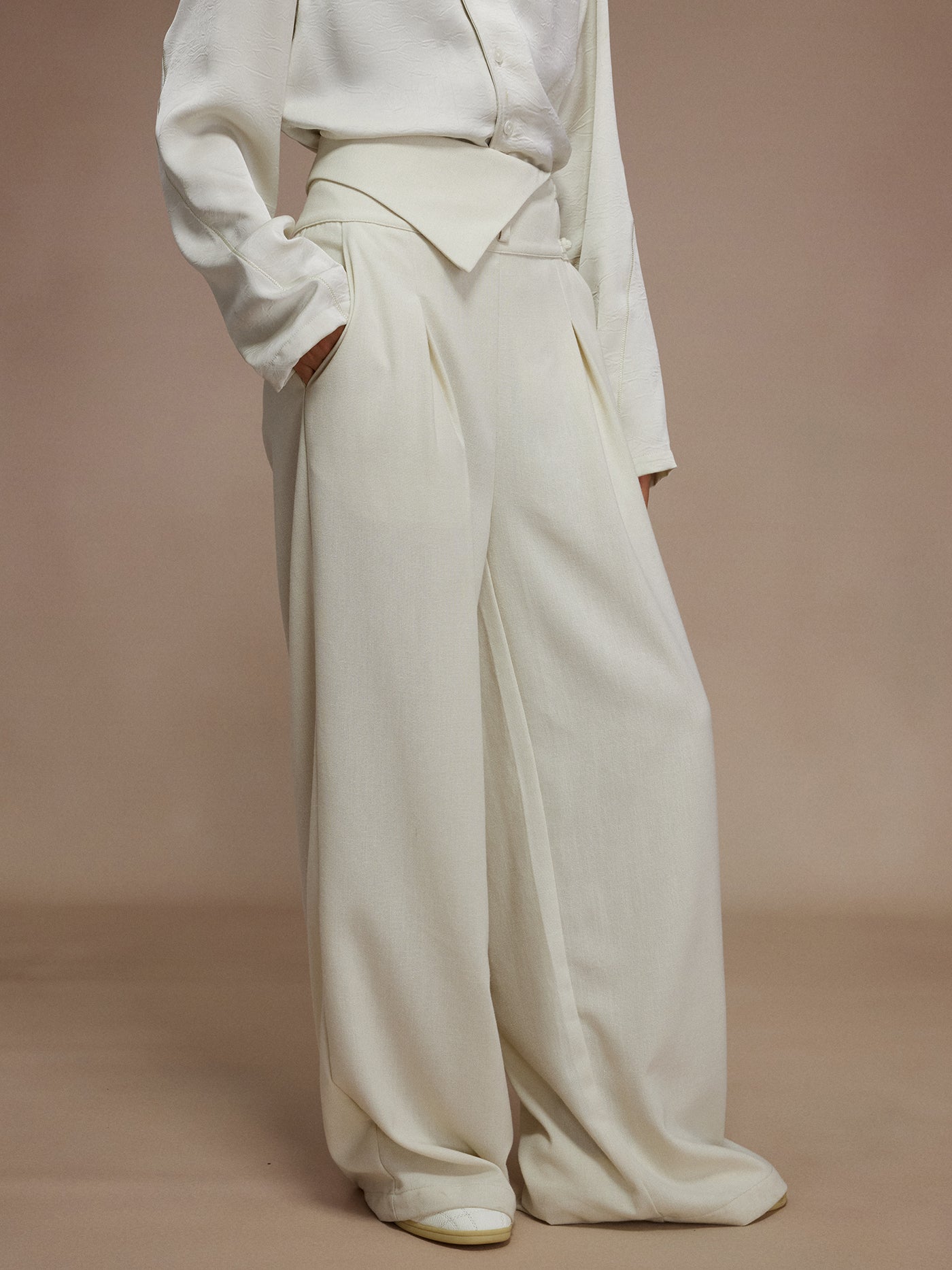 フロッグボタン・アシンメトリーウエスト・ワイドスラックス N6208