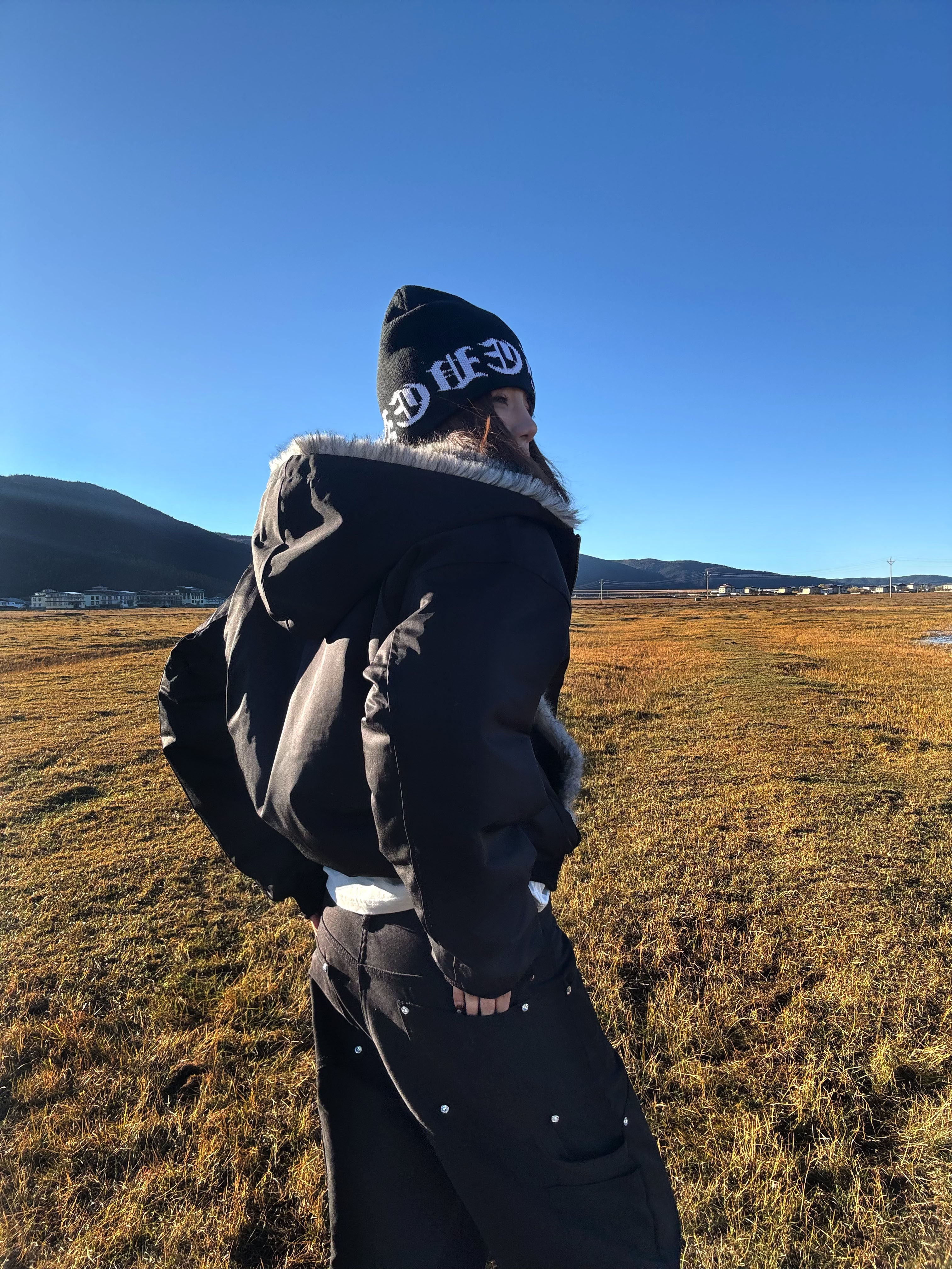 【機能性ウェア】1500g中綿 “防寒”ショートパフジャケット　N6519