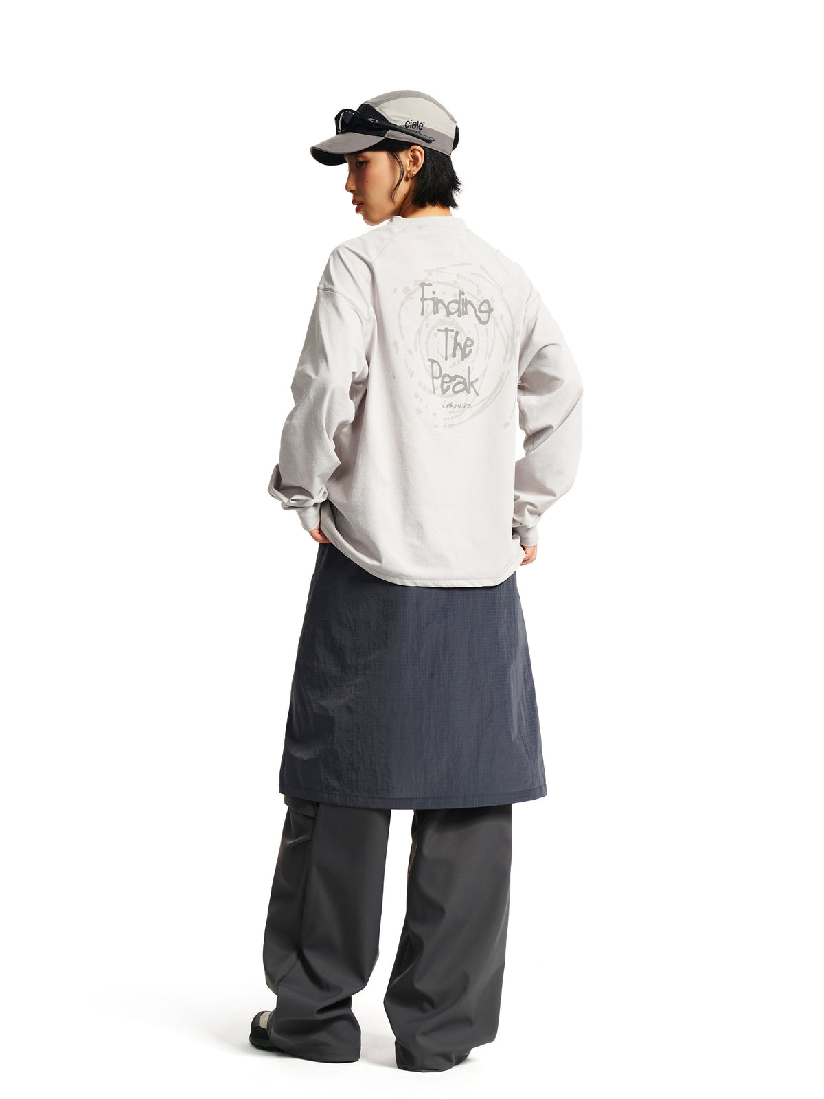 テクニカルワッフルグラフィックロングTシャツ　N7400
