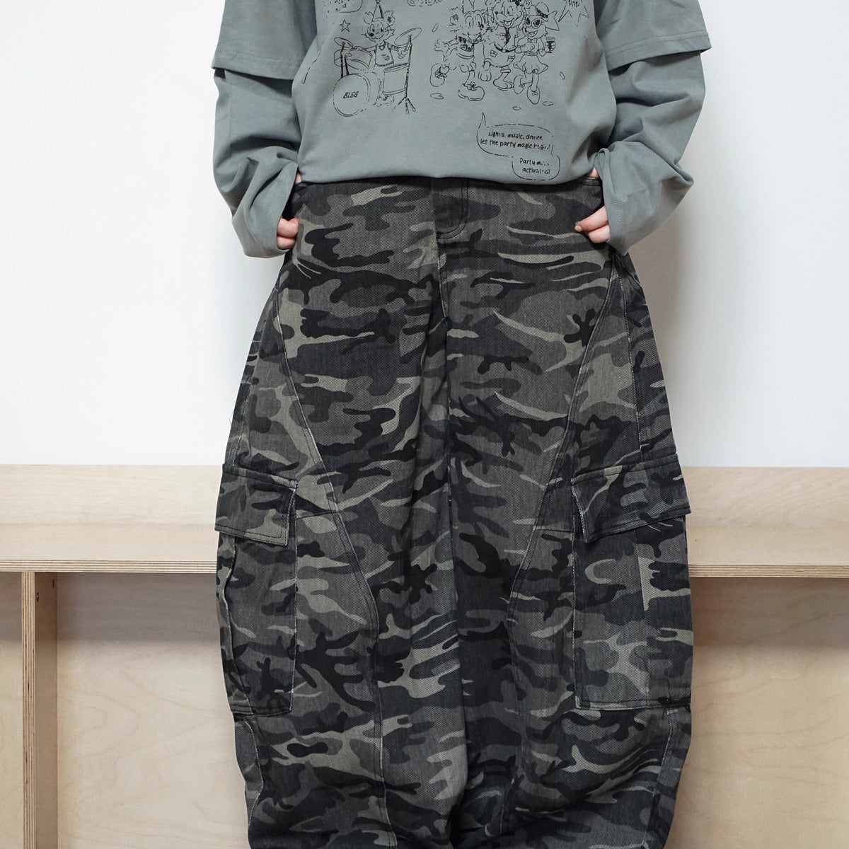 カモフラージュ・カーブデニムカーゴパンツ N6039