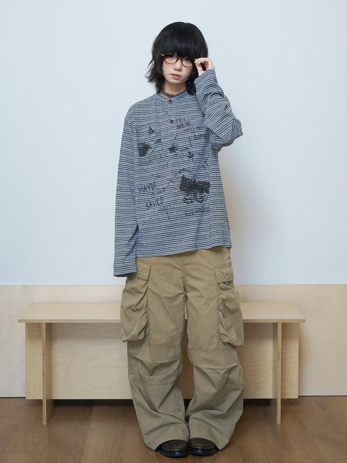 手描き風グラフィックボーダーヘンリーTシャツ N7309
