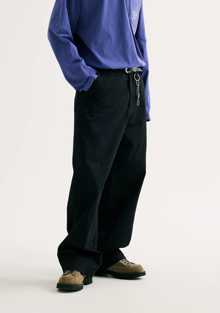 banana silhouette pants / バナナシルエットパンツ N3915 - NNine