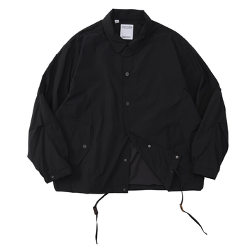 ミニマルシック 撥水ブラックコーチジャケット / ESSENTIAL BLACK