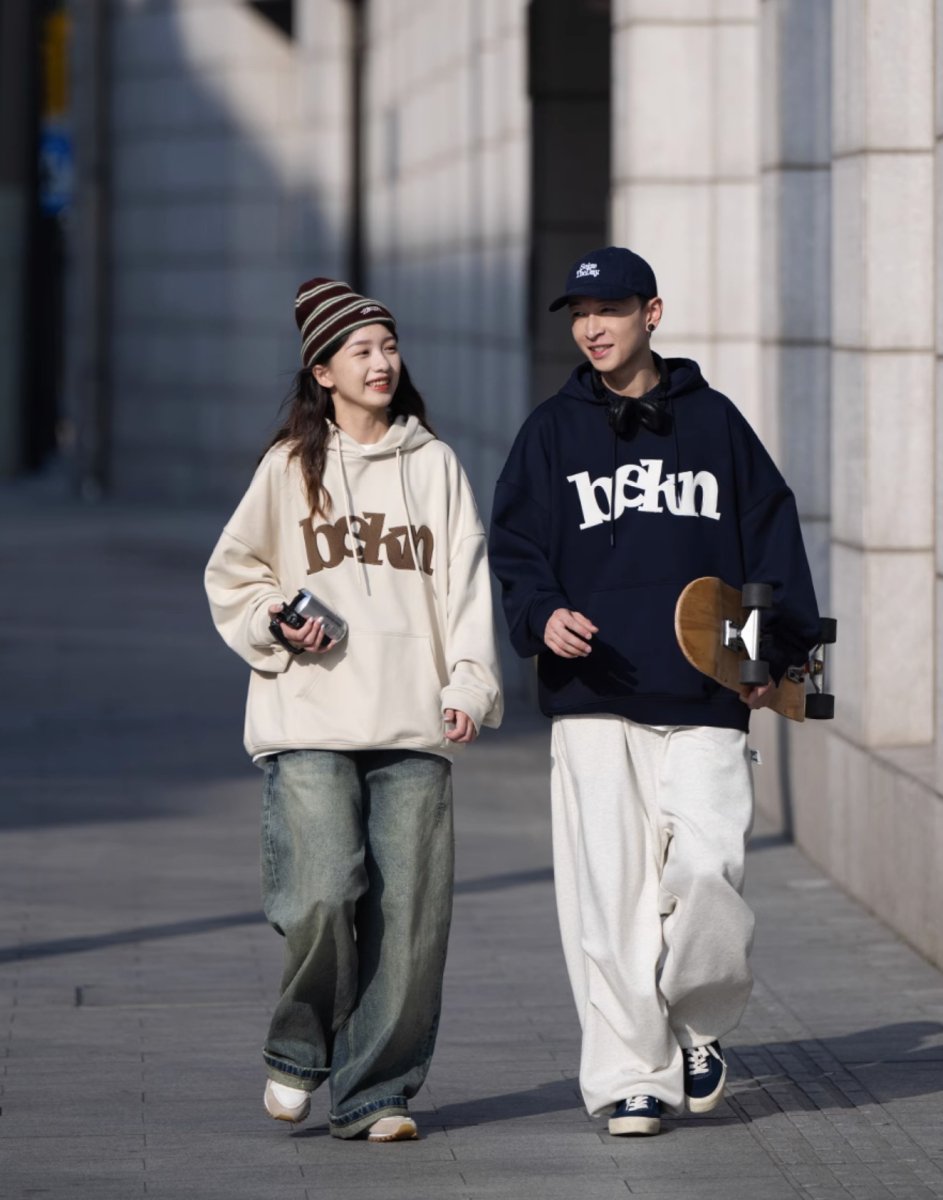 Front pocket print hoodie N2425 - NNine