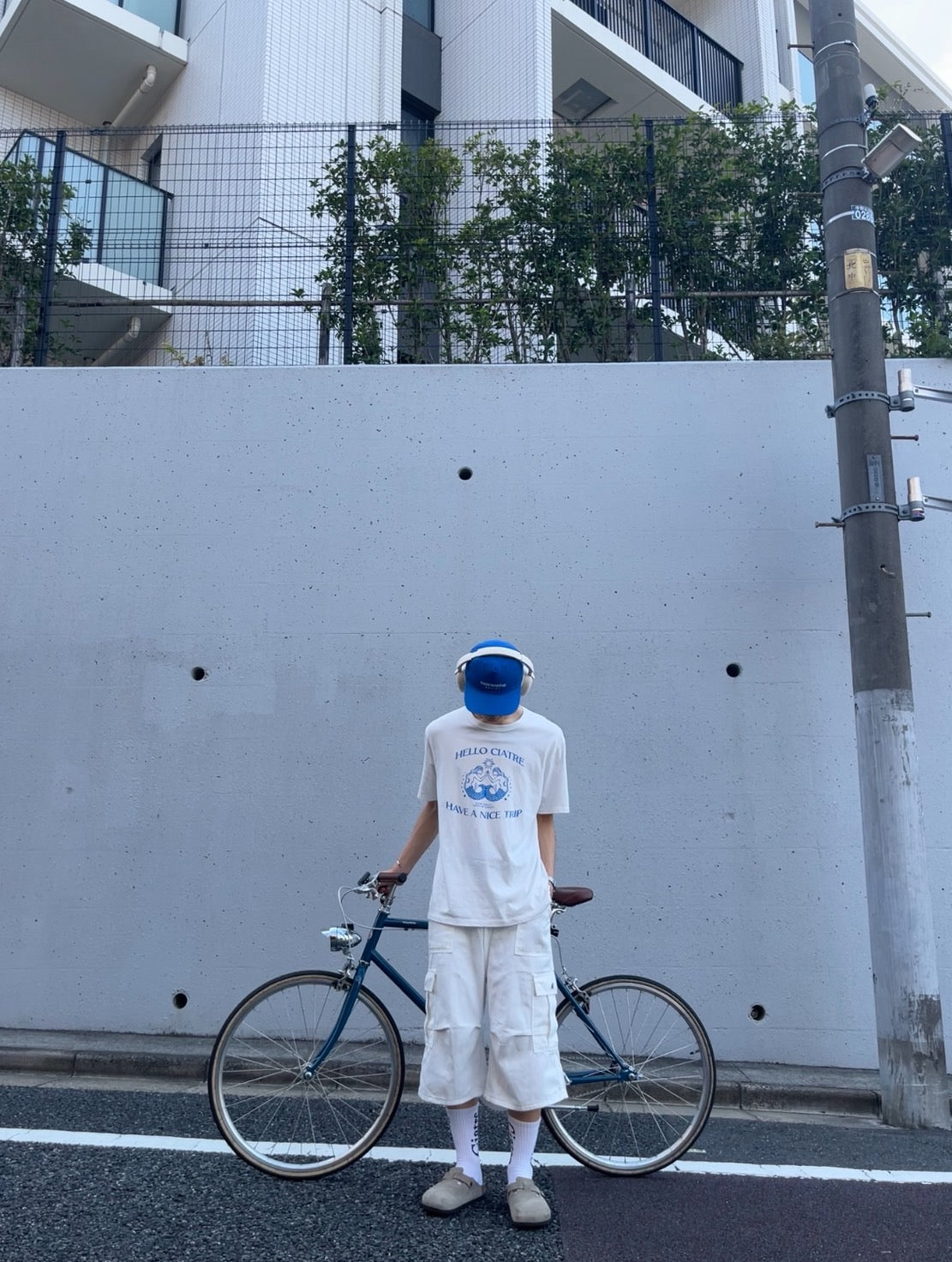 ワイドフィット・クロップドカーゴパンツ　AK001