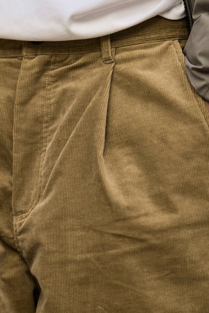 tapered corduroy pants / 吸水速乾コーデュロイパンツ N4480 - NNine