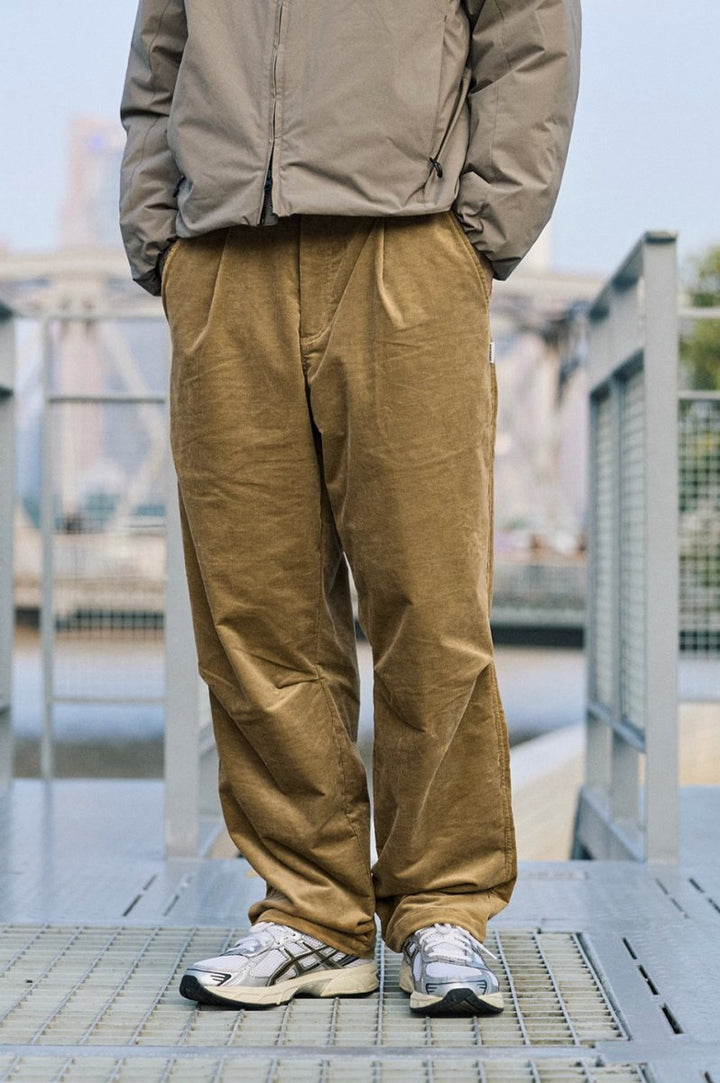 tapered corduroy pants / 吸水速乾コーデュロイパンツ N4480 - NNine