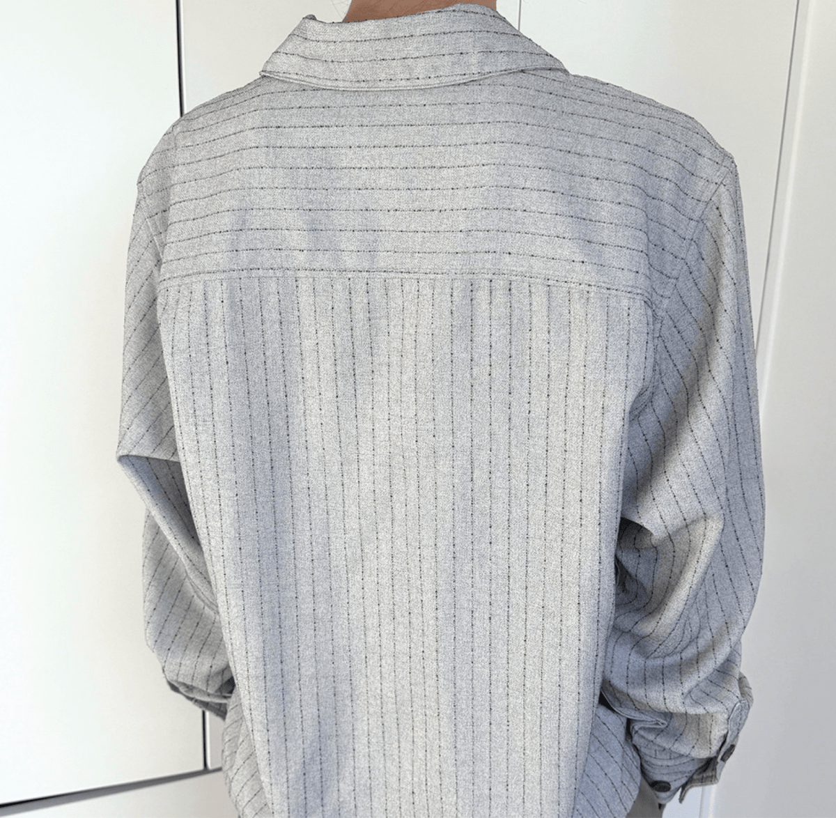 Vネックストライプドロー短丈シャツ　N6721 - ファッション通販NNine（ナイン）