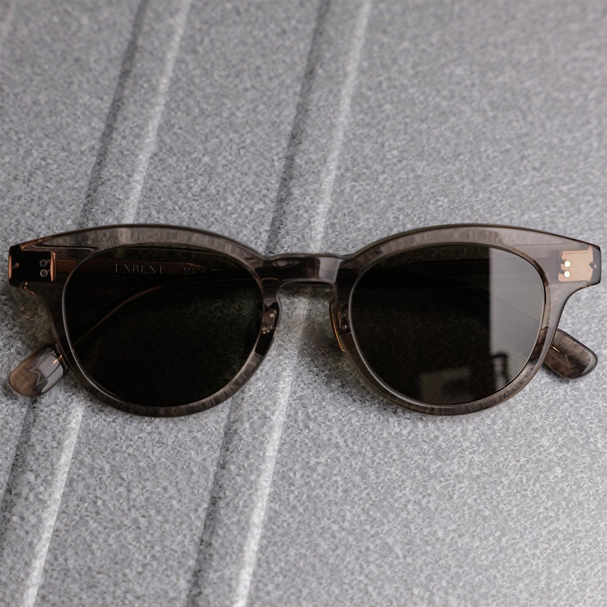 Handmade UV cut sunglasses N2218